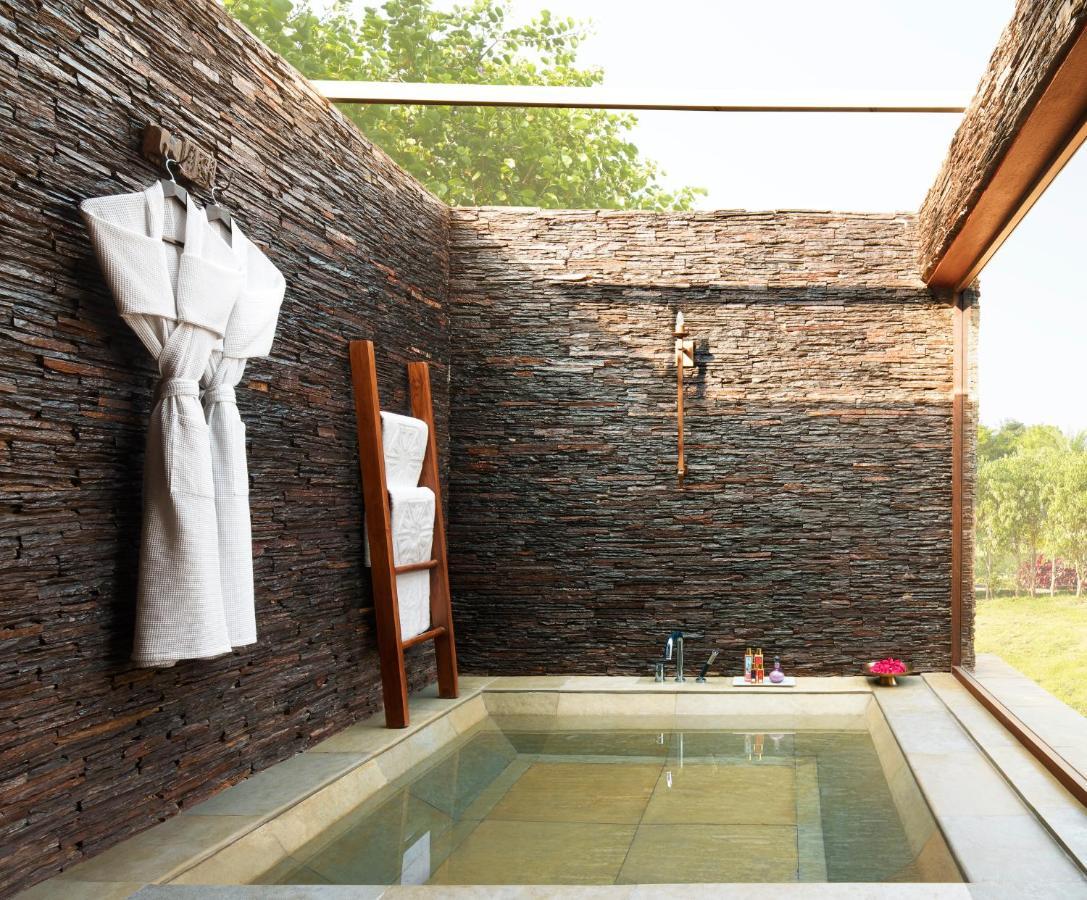 Taj Aravali Resort & Spa Udaipur Extérieur photo